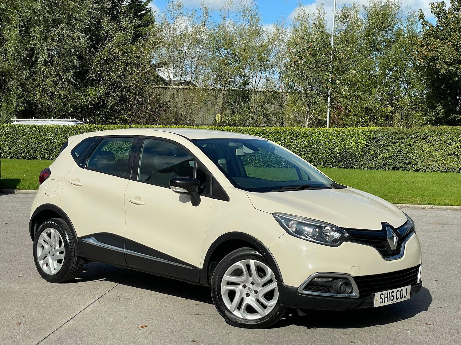 Used Renault Captur 2016 for sale - 77387202: Photo 10