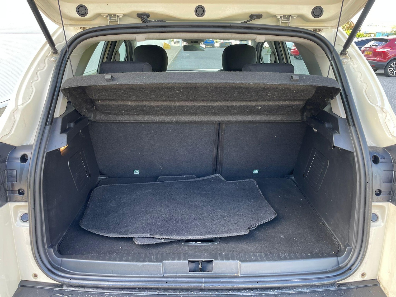 Used Renault Captur 2016 for sale - 77387202: Photo 50