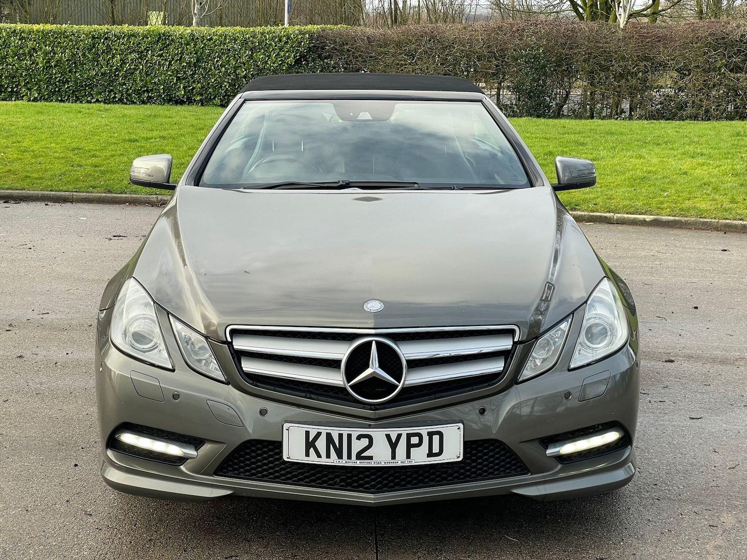 Used Mercedes-Benz E Class 2012 for sale - 77565069: Photo 2