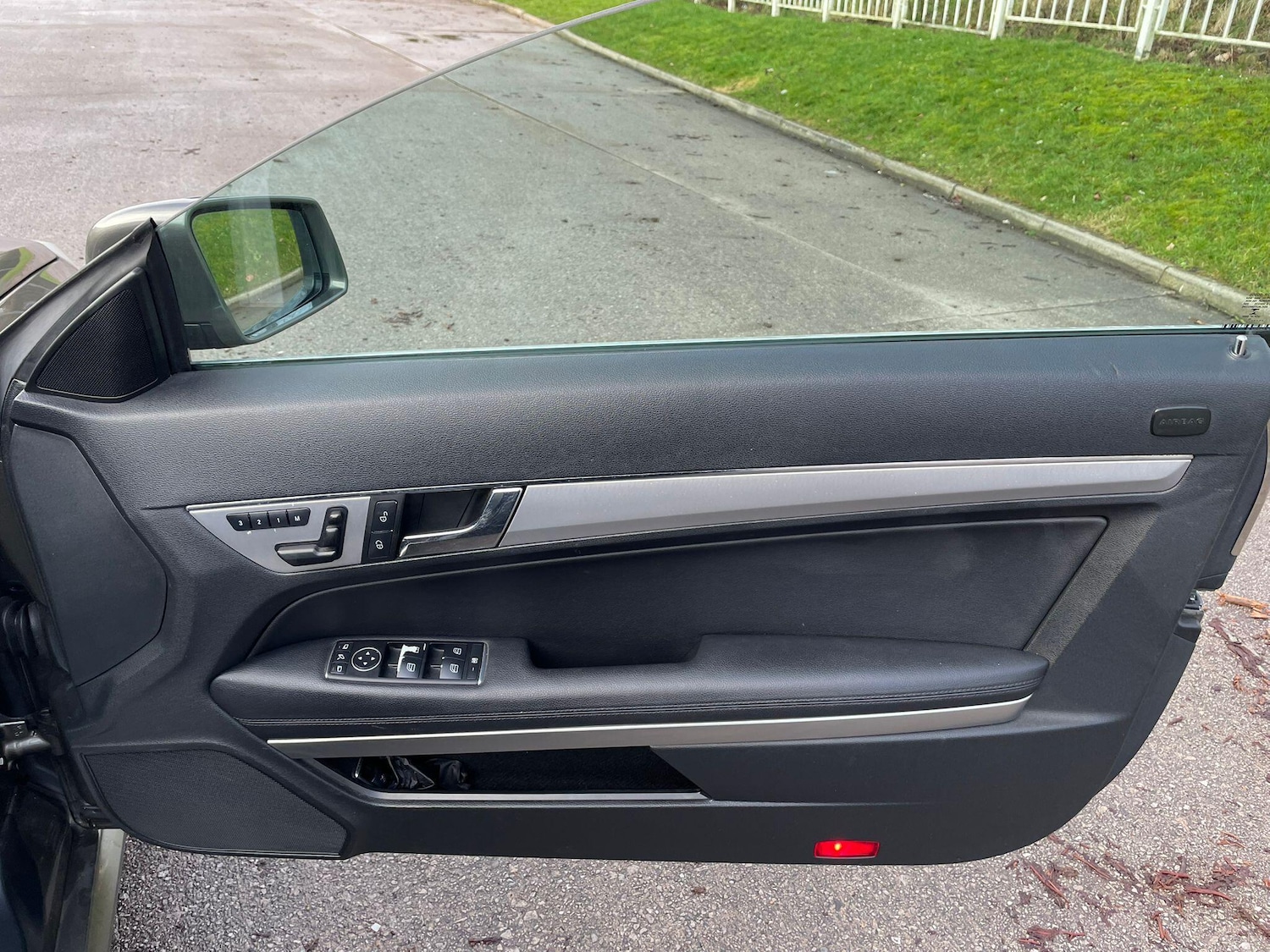 Used Mercedes-Benz E Class 2012 for sale - 77565069: Photo 27