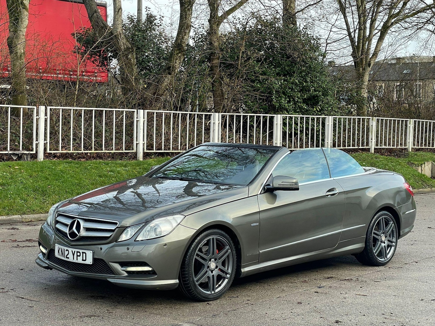 Used Mercedes-Benz E Class 2012 for sale - 77565069: Photo 3