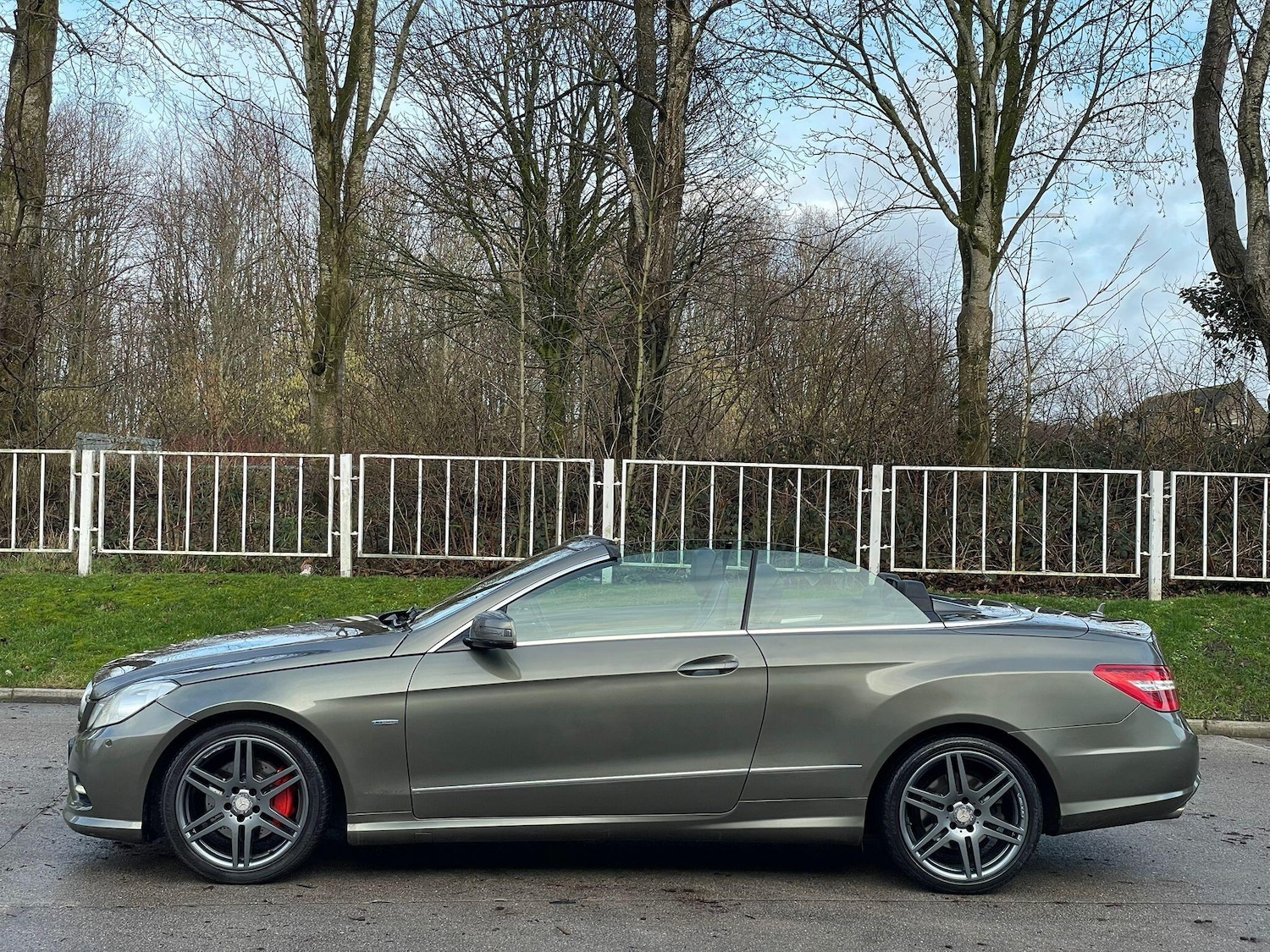 Used Mercedes-Benz E Class 2012 for sale - 77565069: Photo 4
