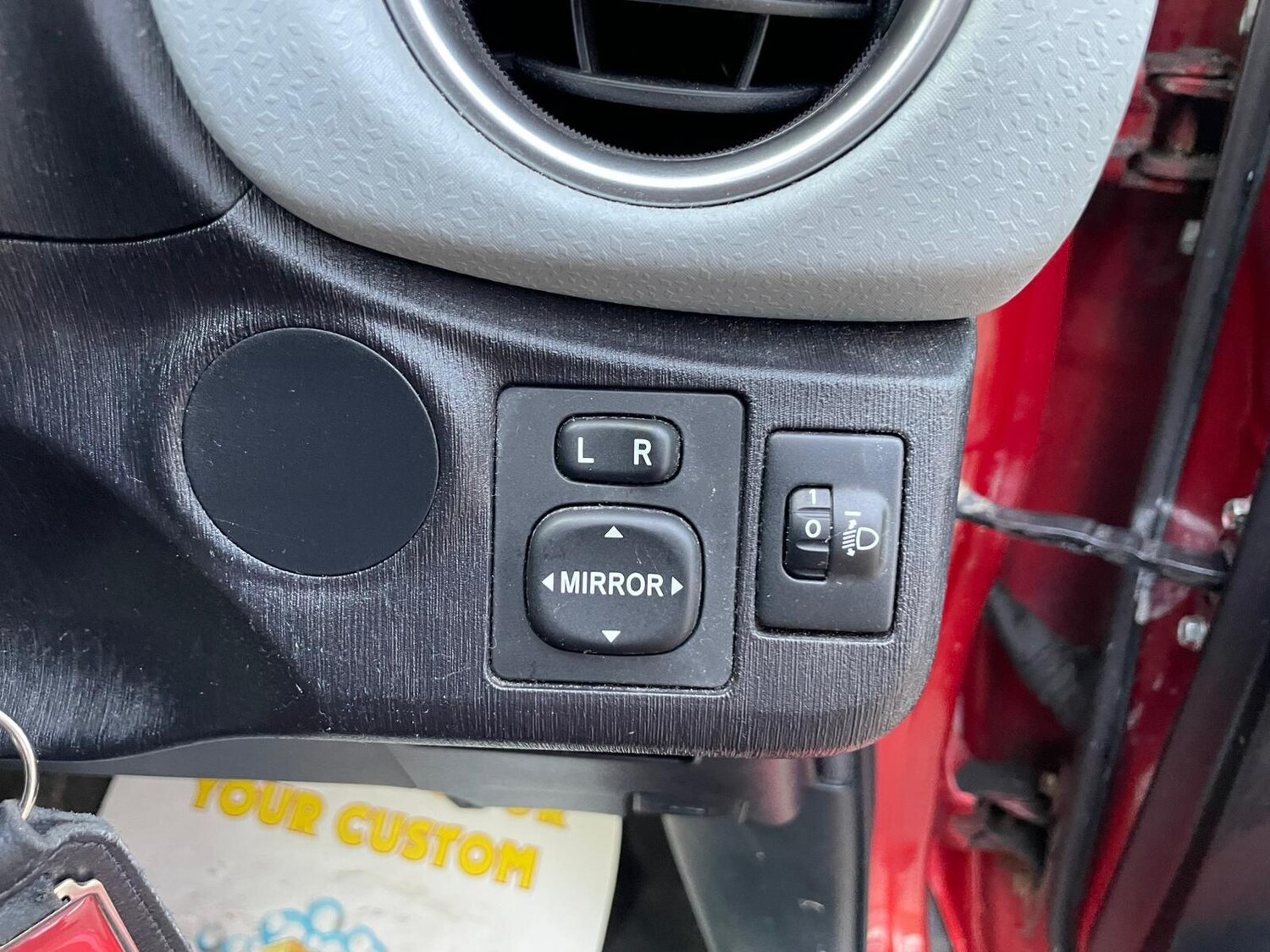 Used Toyota Yaris 2012 for sale - 77559123: Photo 20