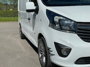 Used Vauxhall Vivaro 2015 for sale - 78430299: Photo