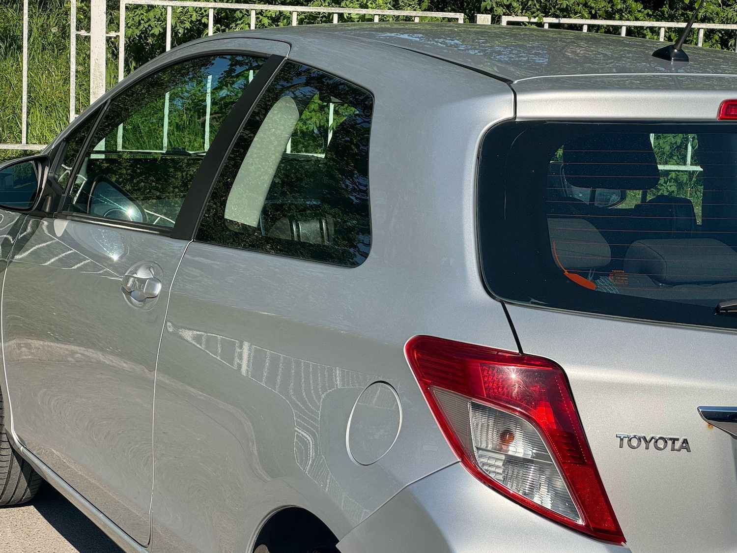 Used Toyota Yaris 2012 for sale - 77387608: Photo 11