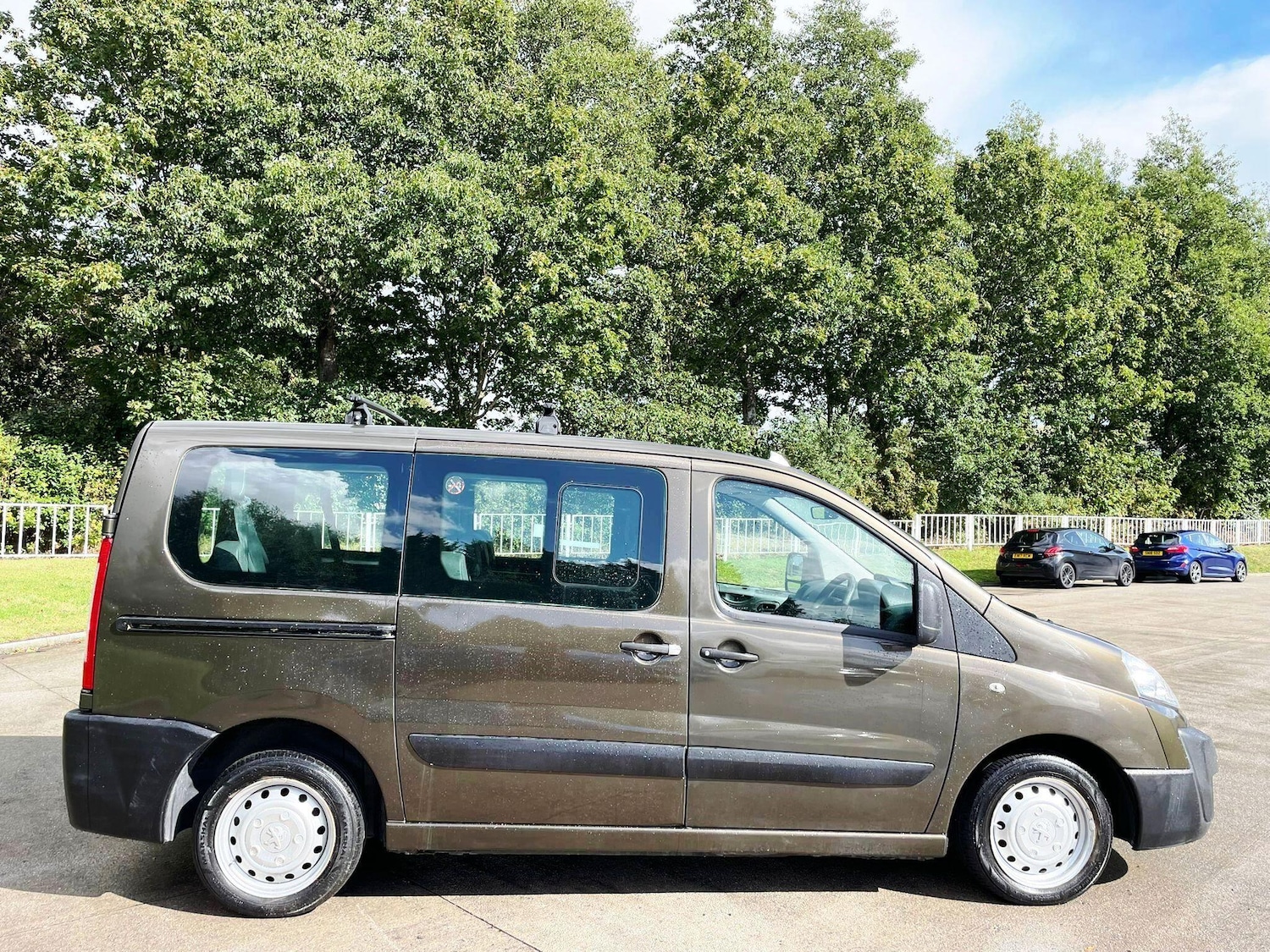 Used Peugeot Expert Tepee 2014 for sale - 77386778: Photo 9