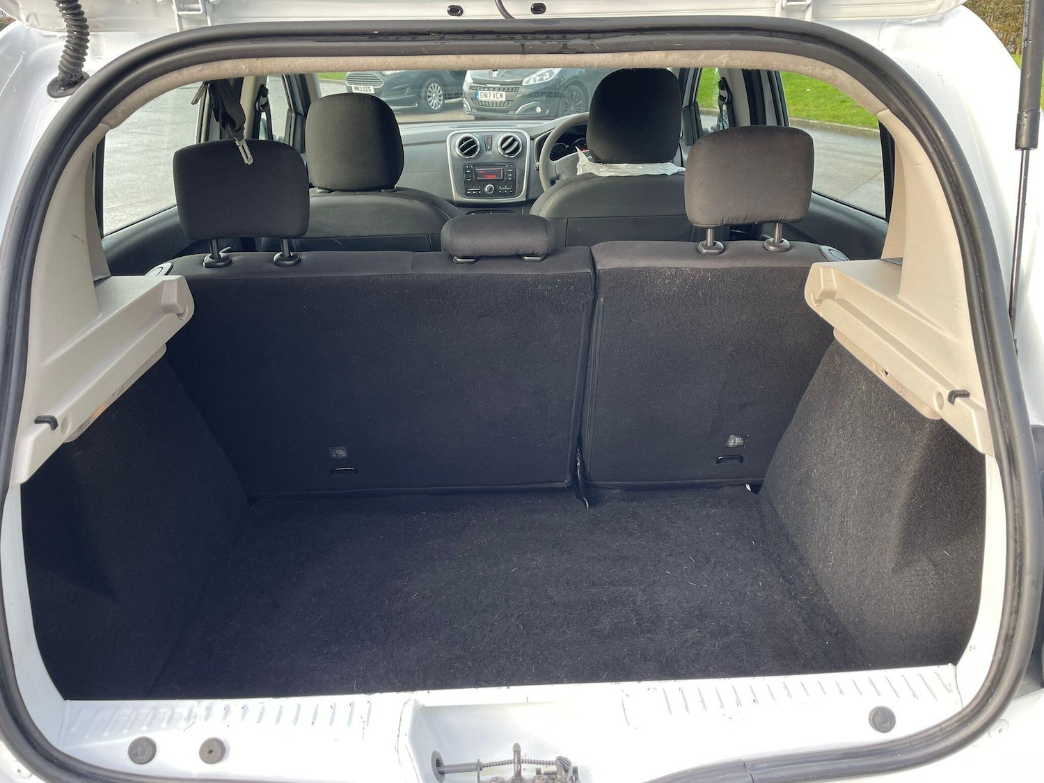 Used Dacia Sandero Stepway 2015 for sale - 77386830: Photo 36