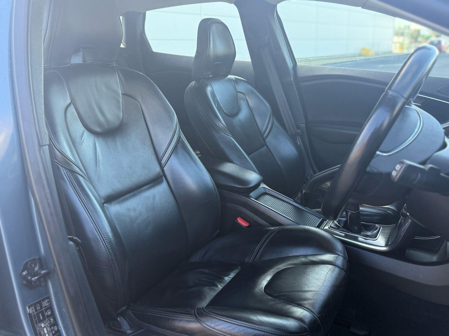 Used Volvo V40 2014 for sale - 77387596: Photo 18