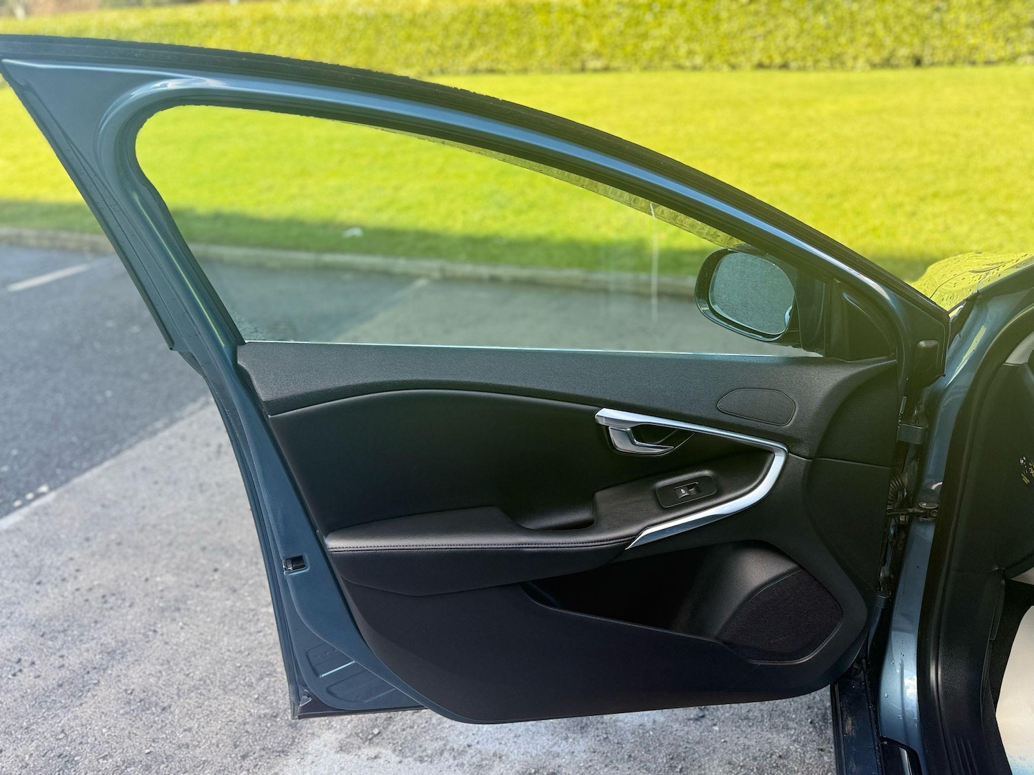 Used Volvo V40 2014 for sale - 77387596: Photo 30