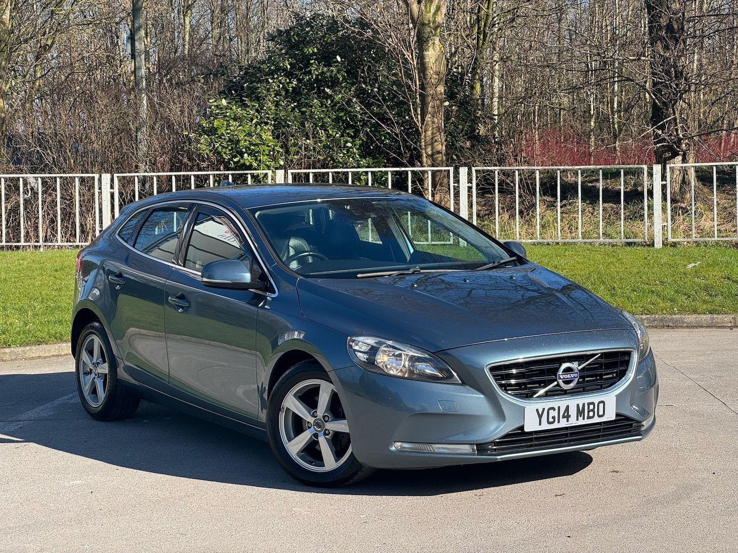 Used Volvo V40 2014 for sale - 77387596: Photo 8