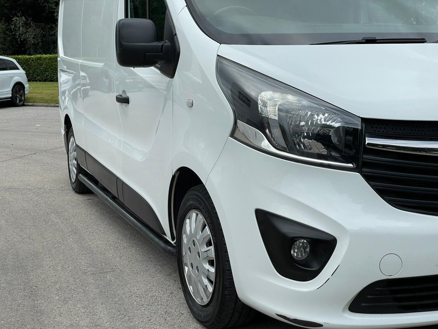 Used Vauxhall Vivaro for sale - 77670807: Photo 13