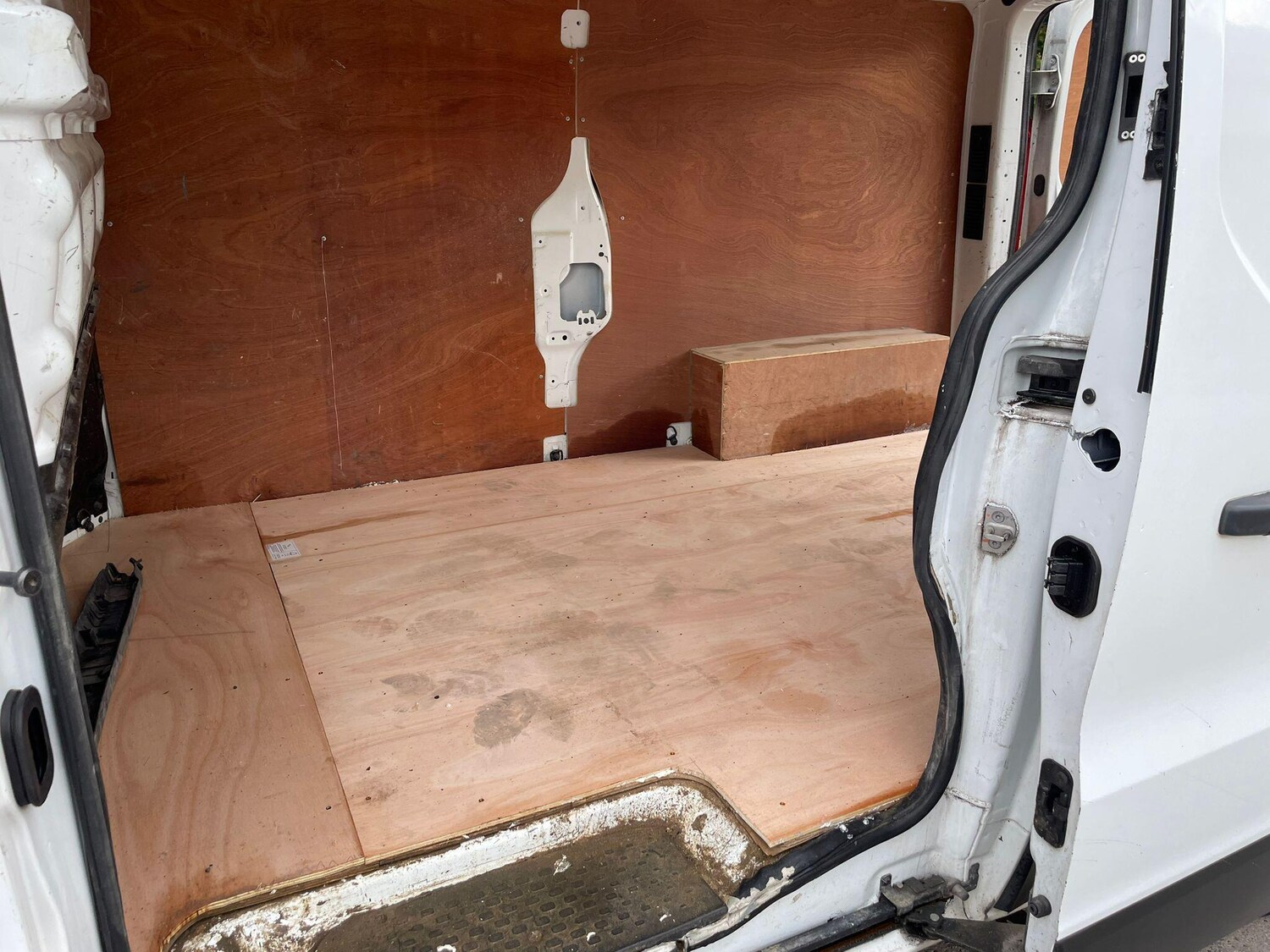 Used Vauxhall Vivaro for sale - 77670807: Photo 35