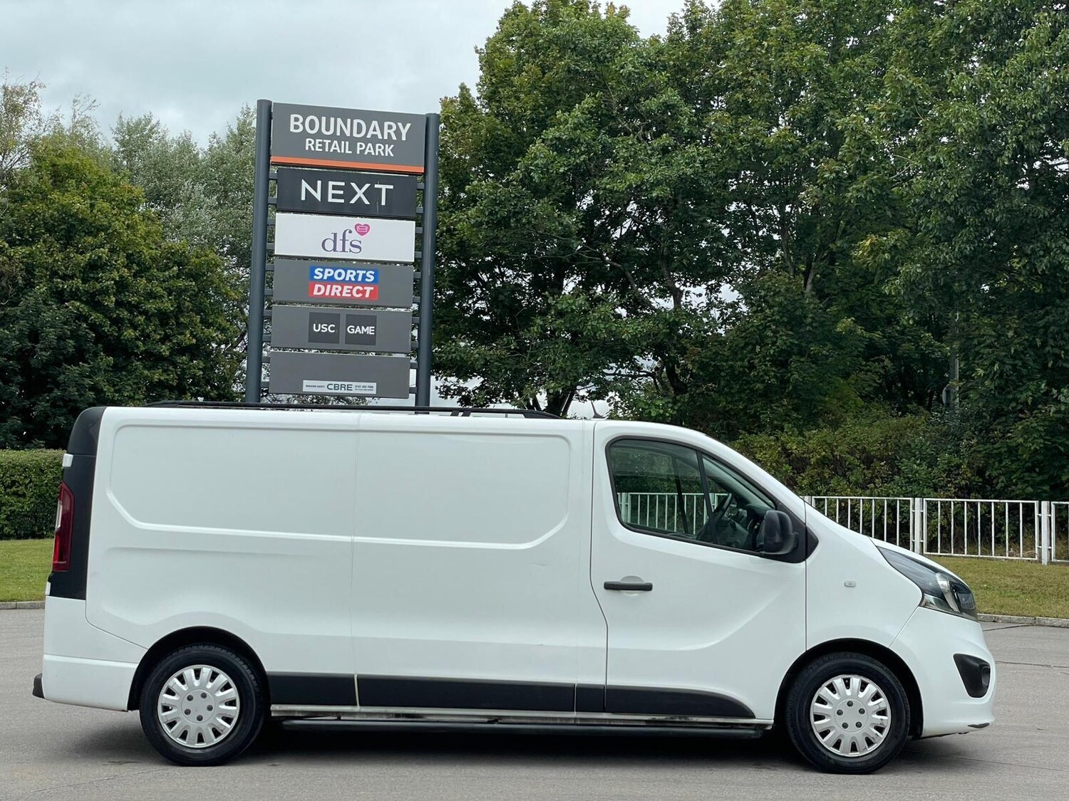 Used Vauxhall Vivaro for sale - 77670807: Photo 9