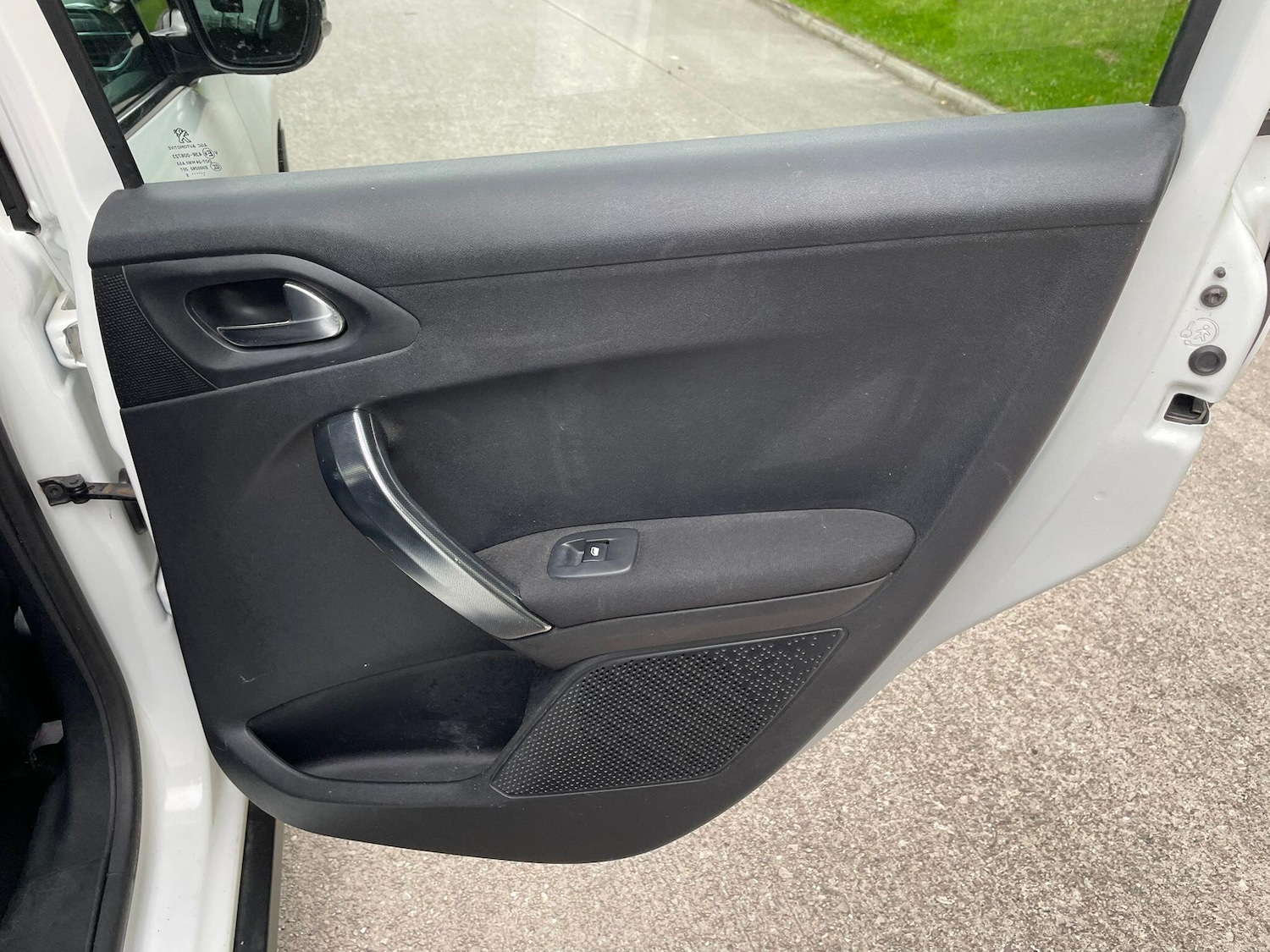 Used Peugeot 2008 2015 for sale - 77386893: Photo 20