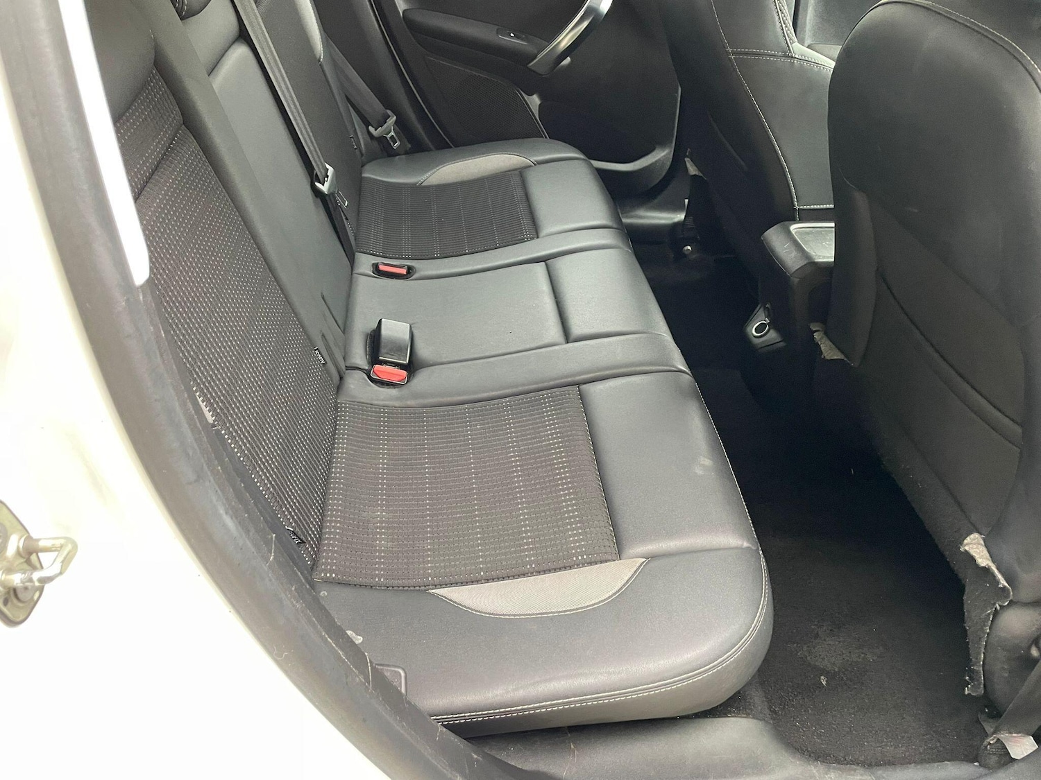 Used Peugeot 2008 2015 for sale - 77386893: Photo 33