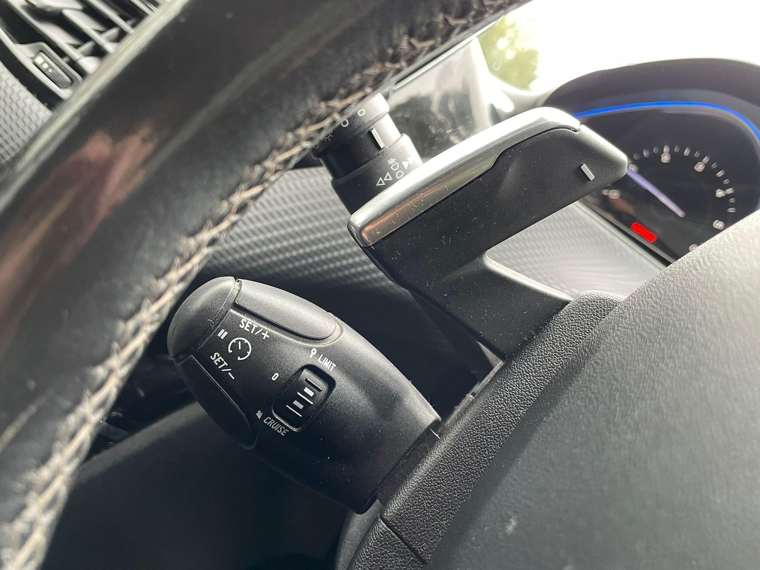 Used Peugeot 2008 2015 for sale - 77386893: Photo 36