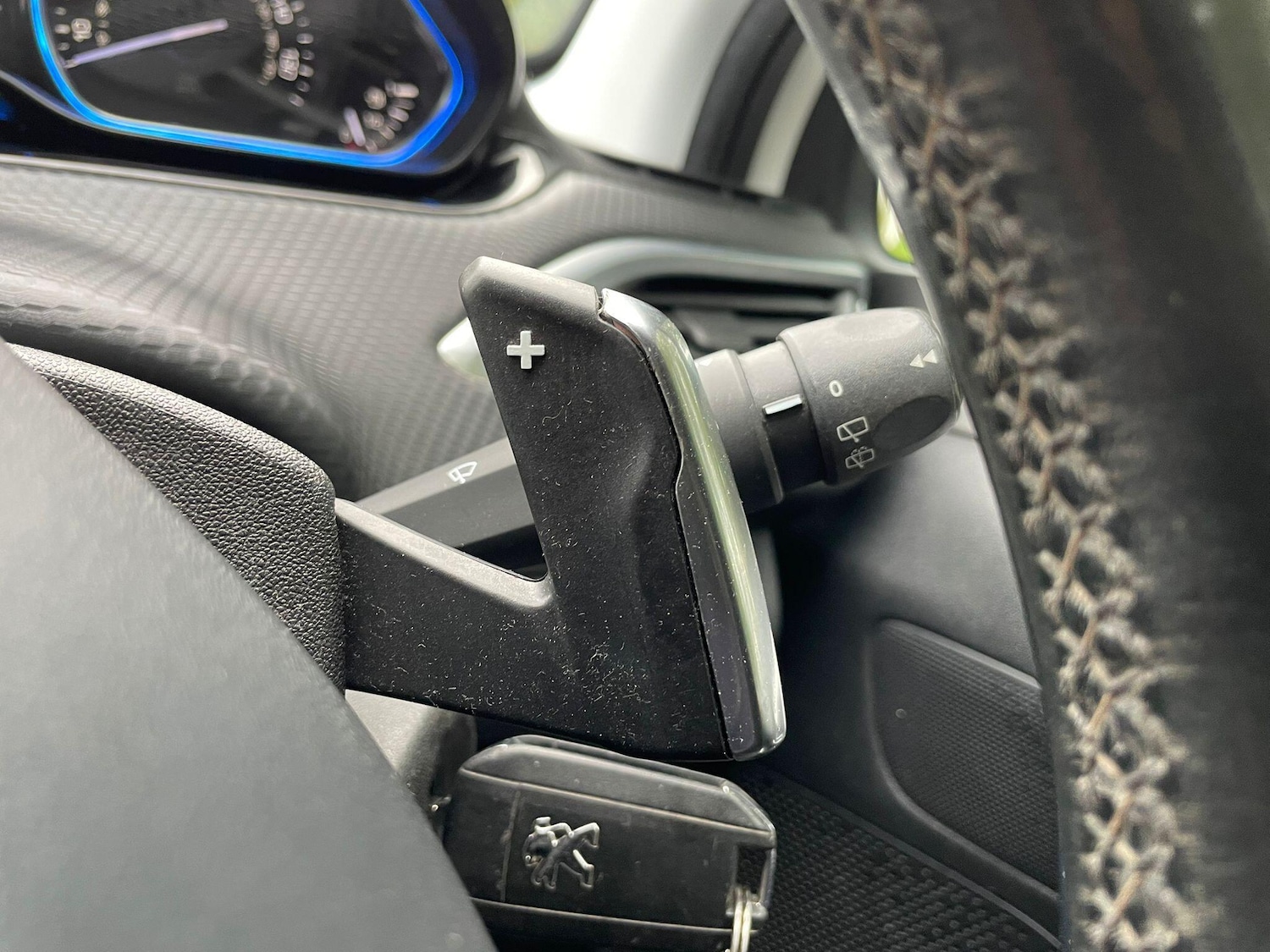 Used Peugeot 2008 2015 for sale - 77386893: Photo 37