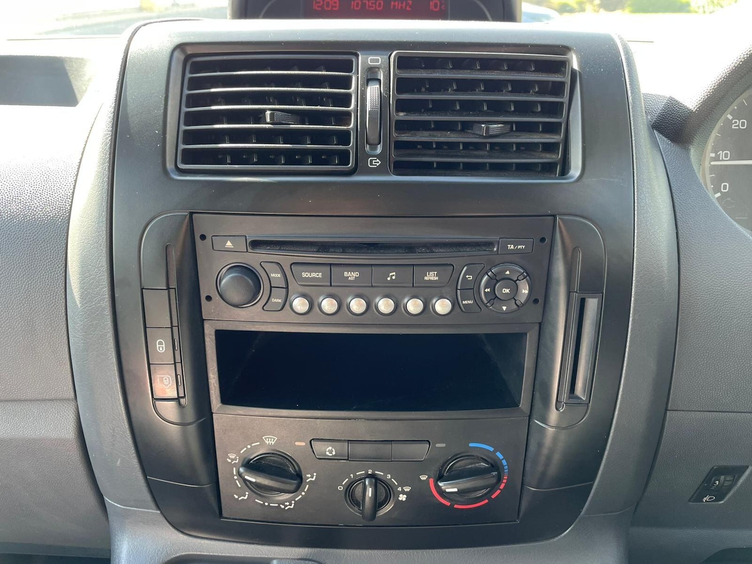 Used Citroen Dispatch for sale - 78215002: Photo 31