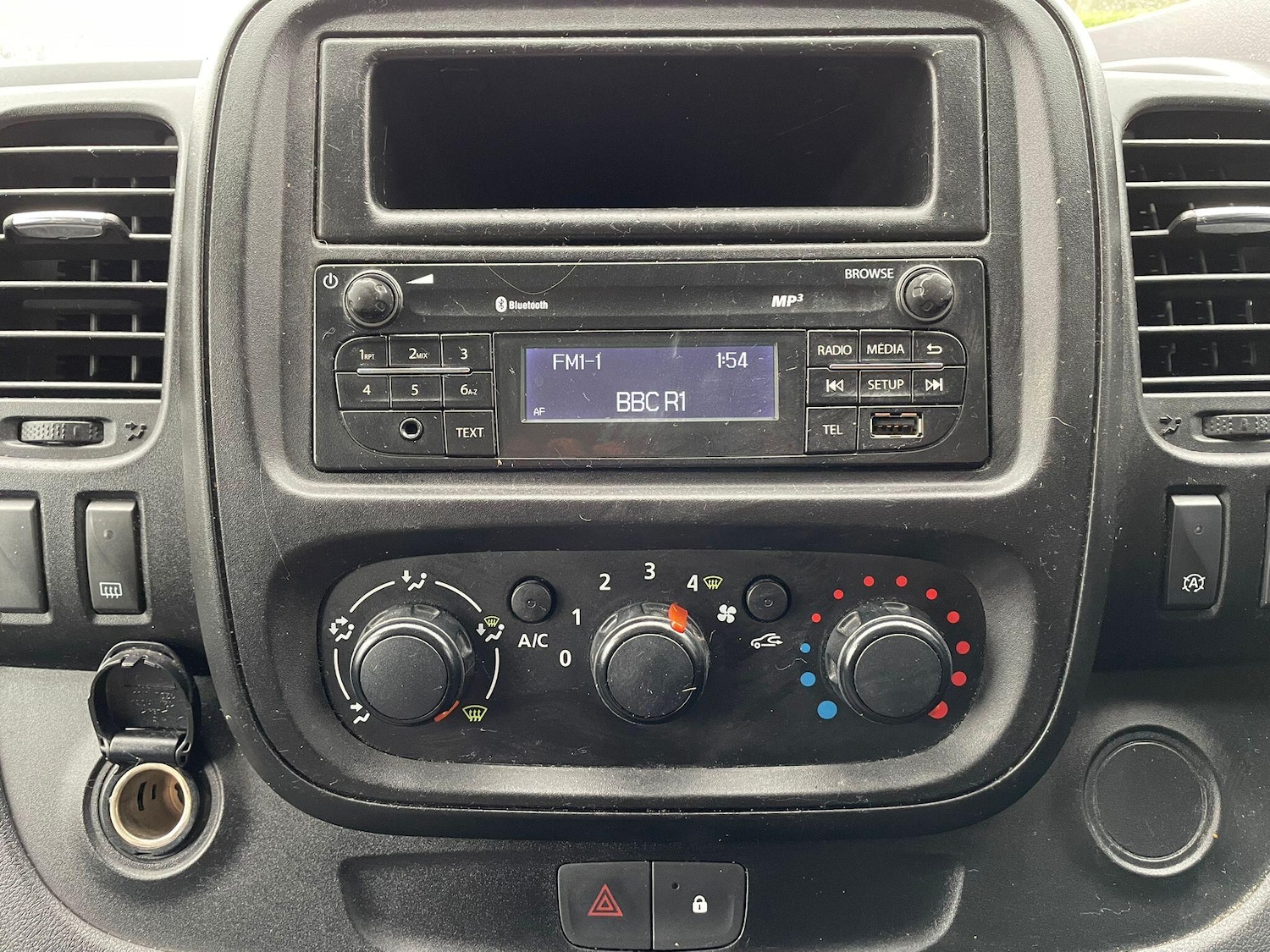 Used Vauxhall Vivaro 2016 for sale - 77386700: Photo 25