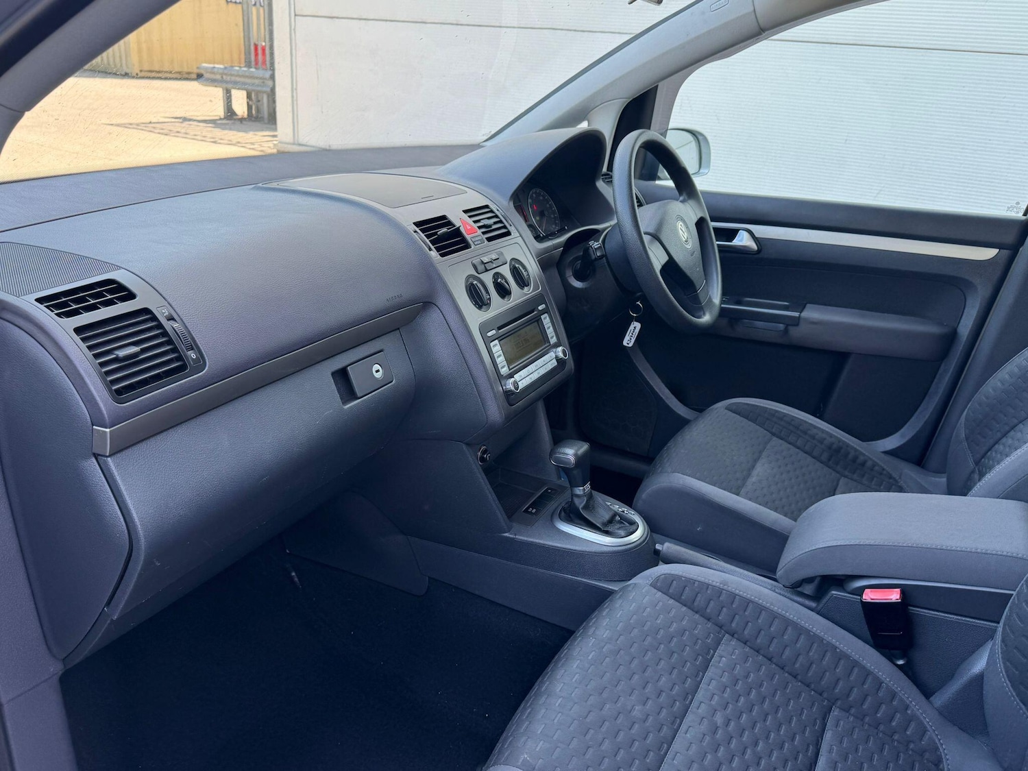 Used Volkswagen Touran 2007 for sale - 77386769: Photo 42