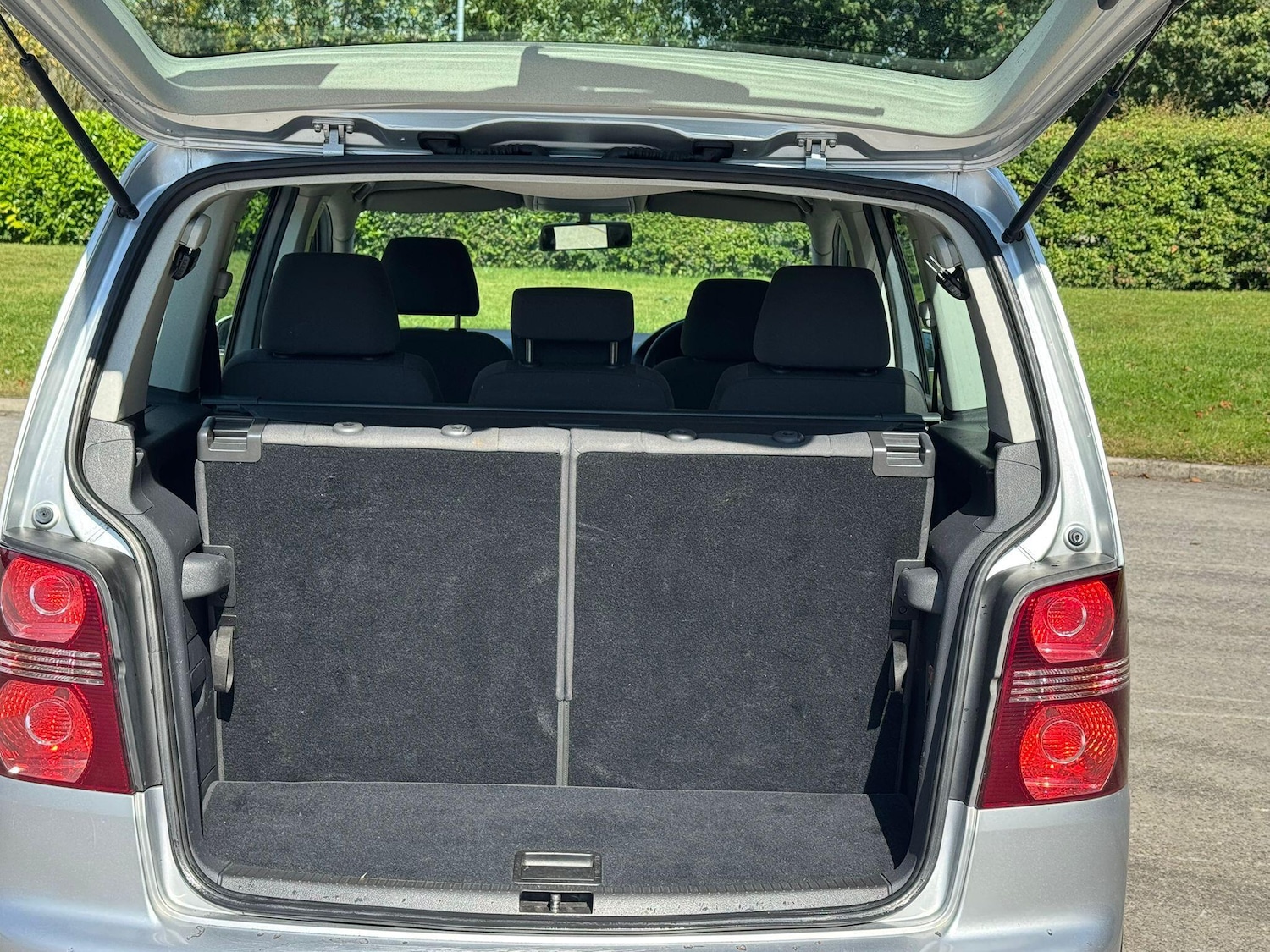 Used Volkswagen Touran 2007 for sale - 77386769: Photo 46