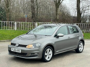 Used Volkswagen Golf 2016 for sale - 77400679: Photo