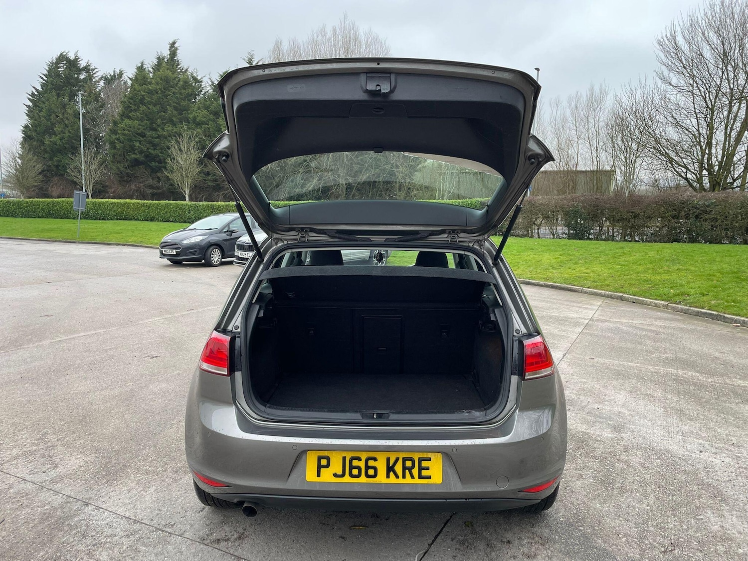 Used Volkswagen Golf 2016 for sale - 77400679: Photo 45