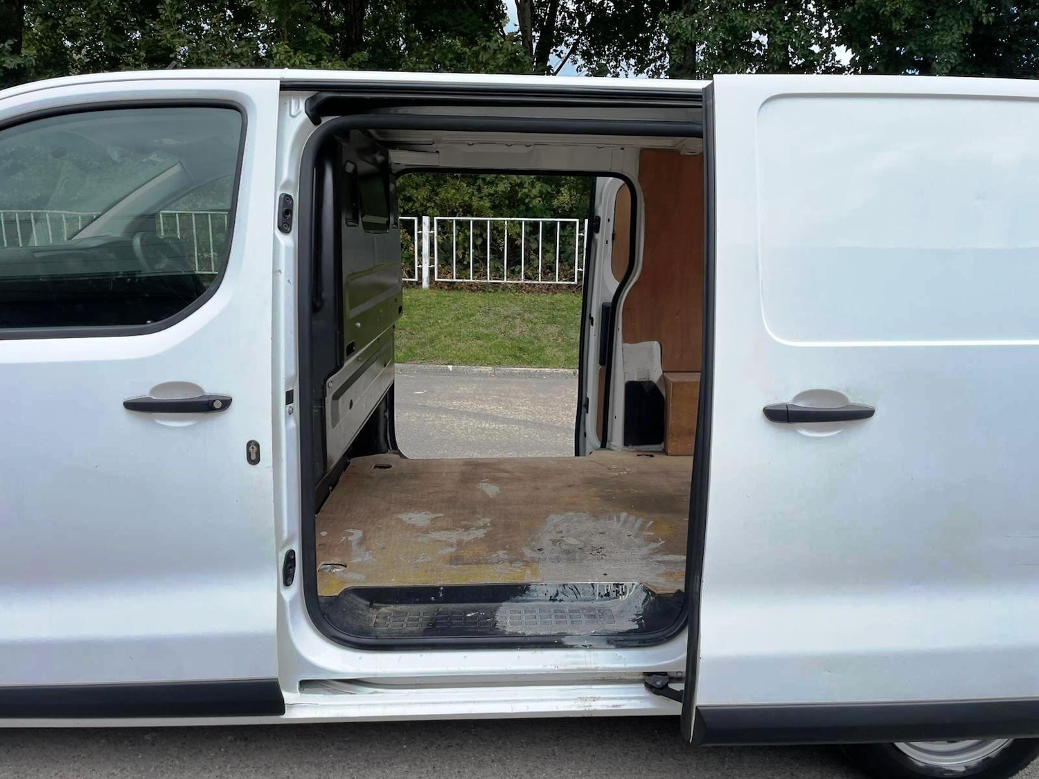 Used Peugeot Expert 2018 for sale - 77386505: Photo 21