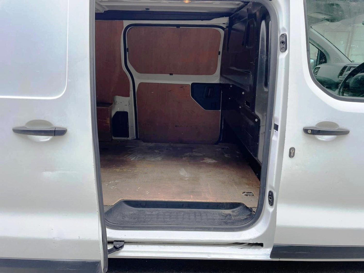 Used Peugeot Expert 2018 for sale - 77386505: Photo 22