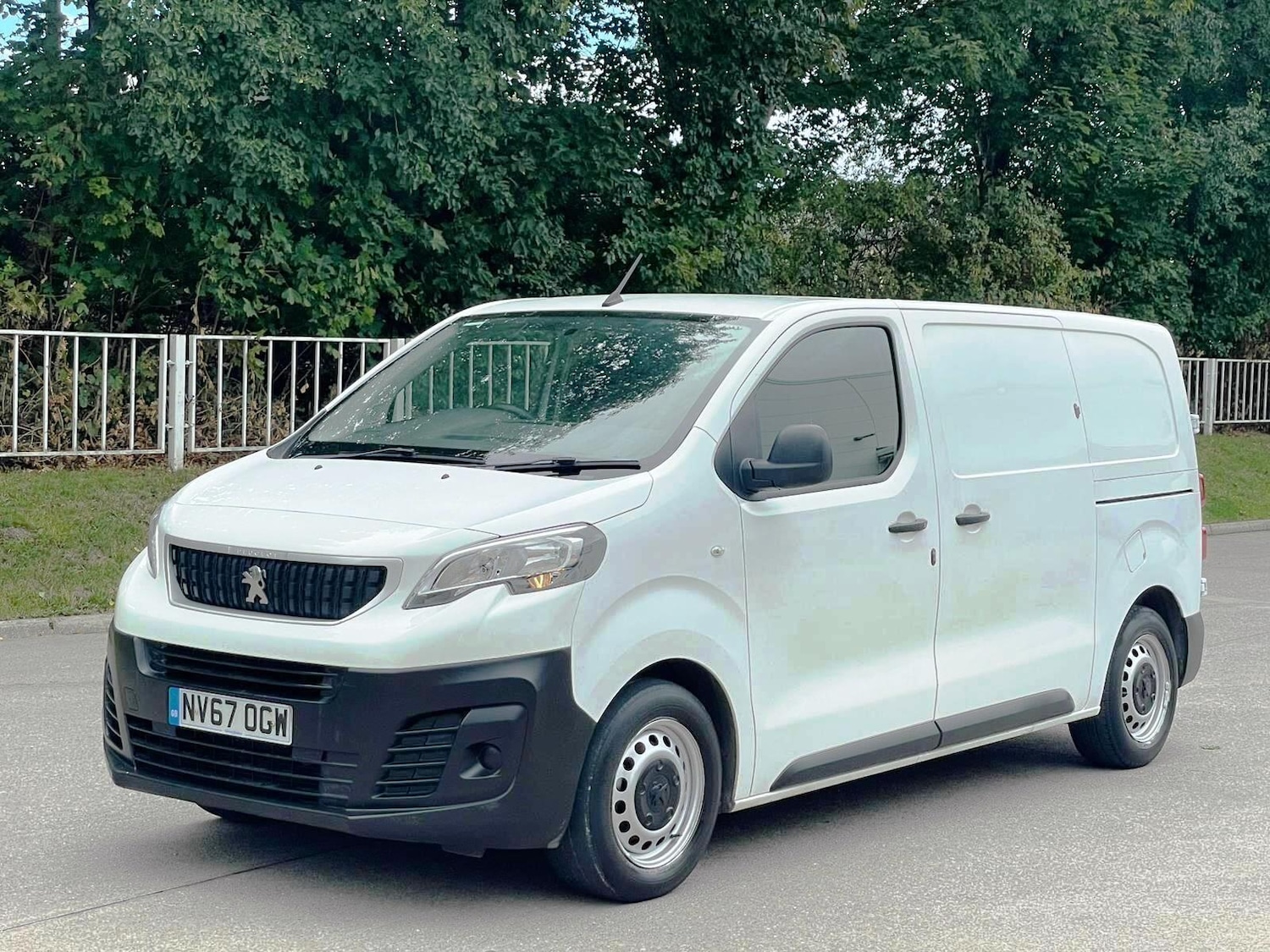 Used Peugeot Expert 2018 for sale - 77386505: Photo 5