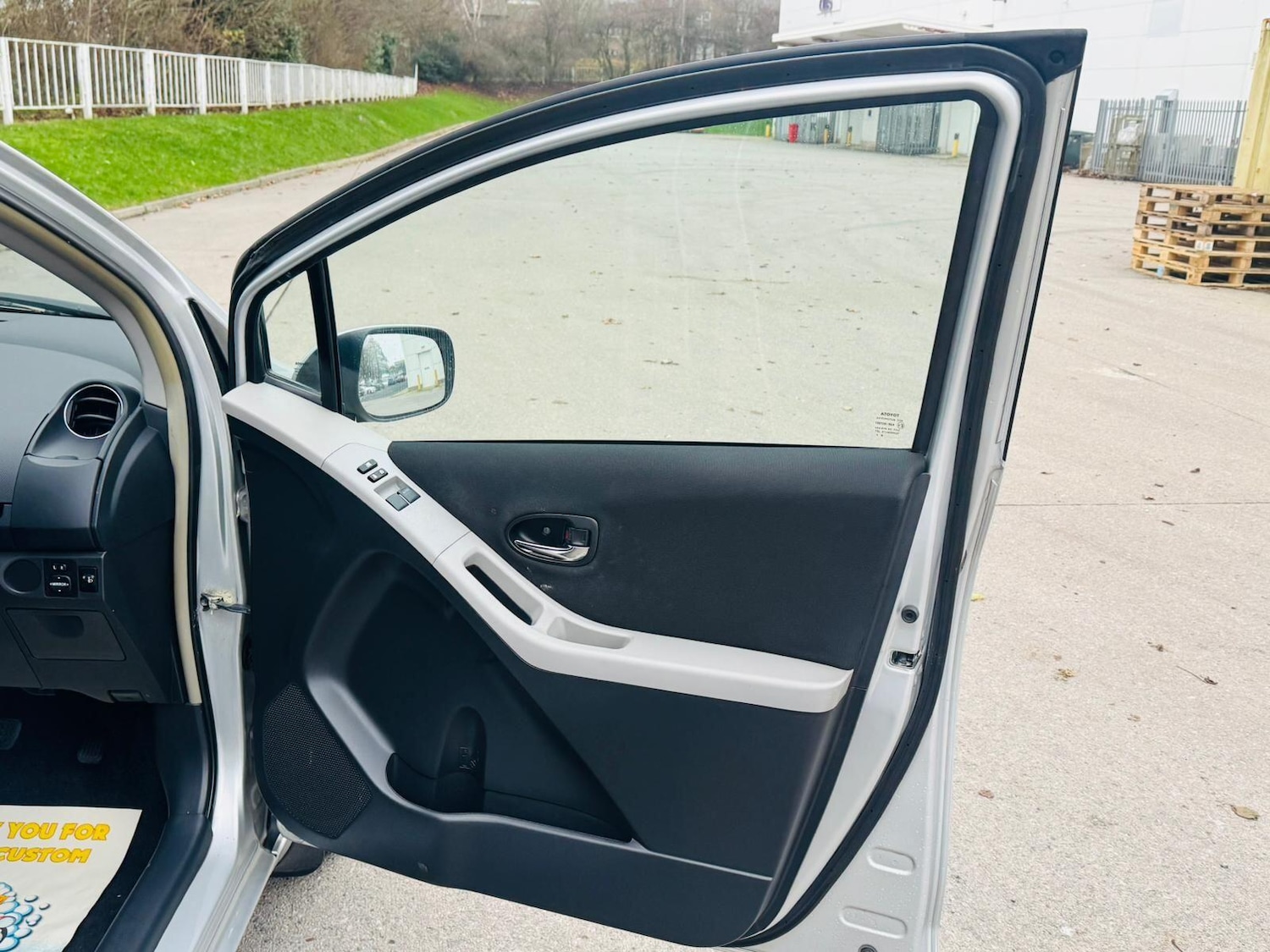 Used Toyota Yaris 2011 for sale - 77647202: Photo 22