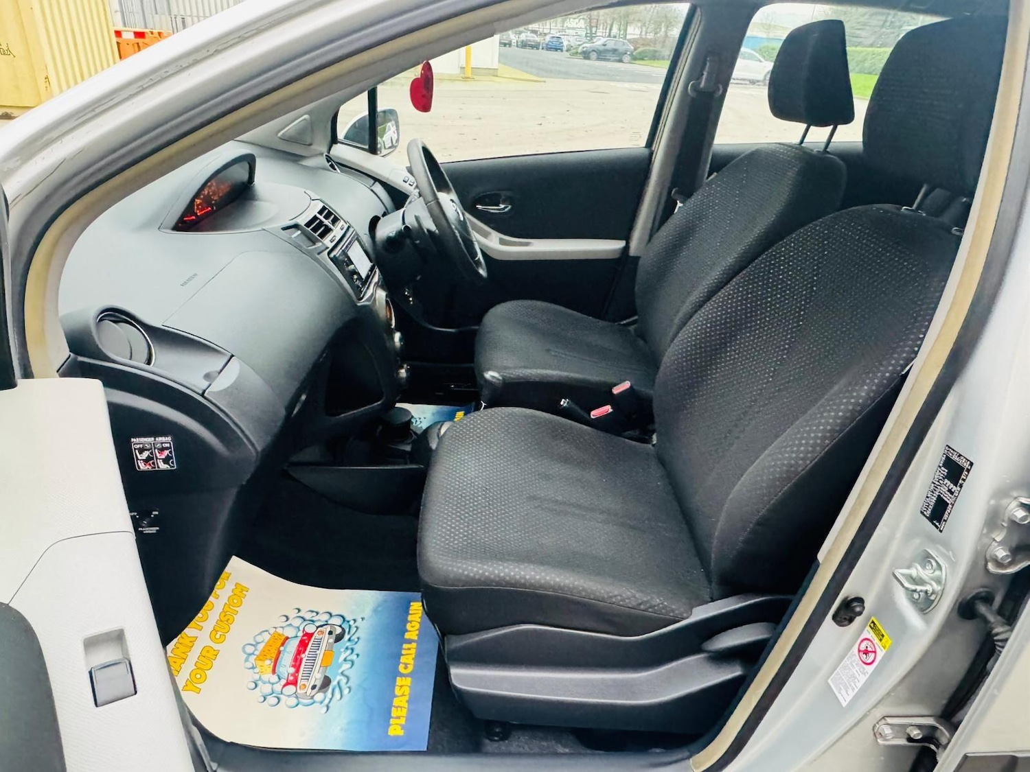 Used Toyota Yaris 2011 for sale - 77647202: Photo 30