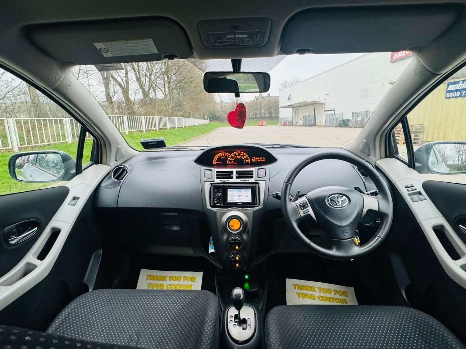 Used Toyota Yaris 2011 for sale - 77647202: Photo 37