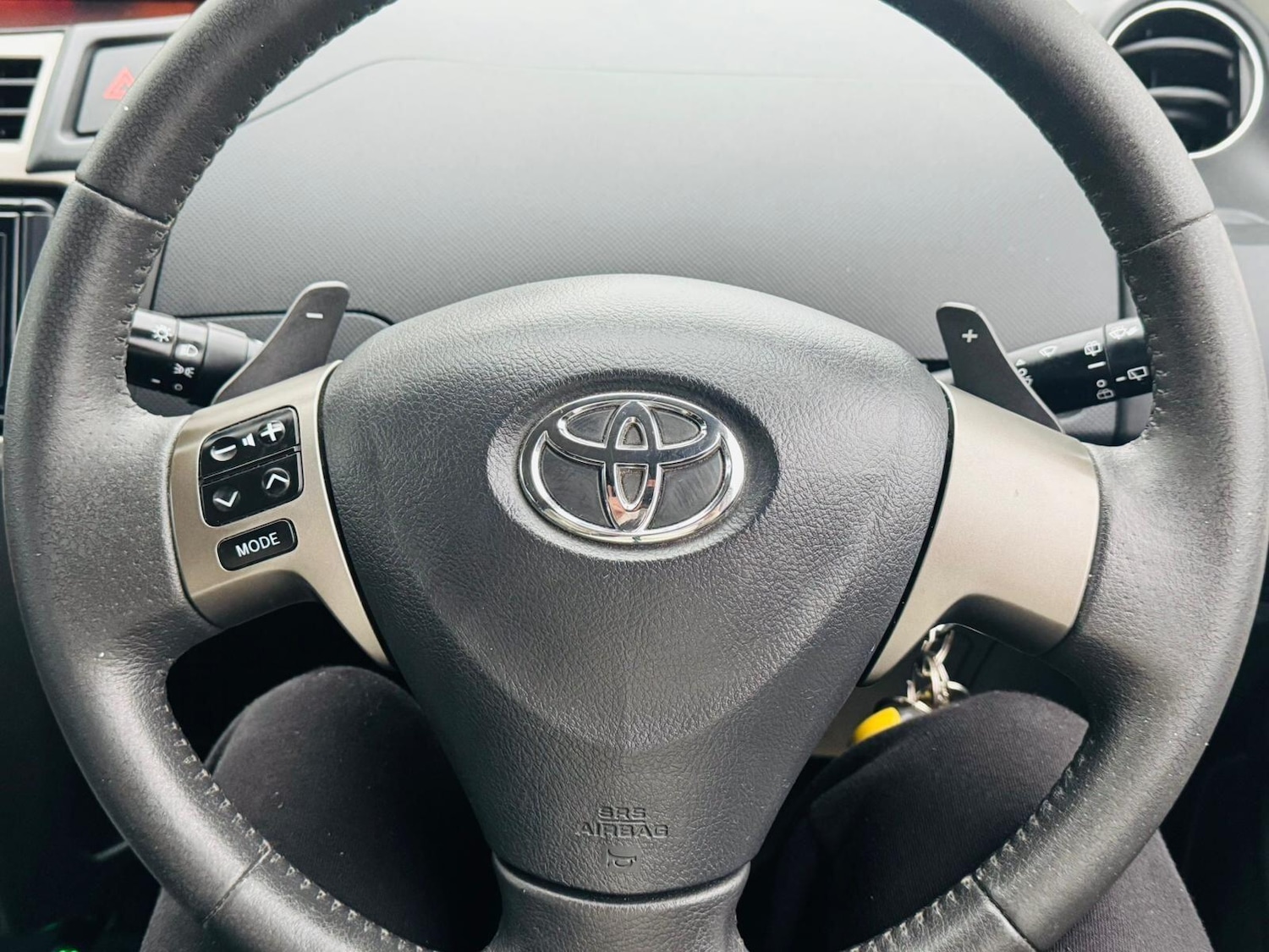 Used Toyota Yaris 2011 for sale - 77647202: Photo 38