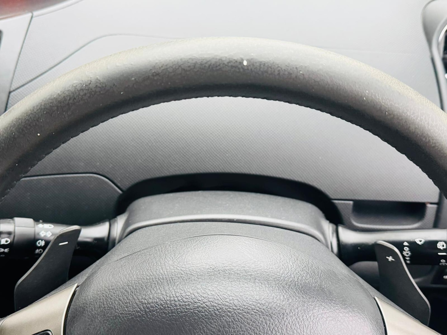 Used Toyota Yaris 2011 for sale - 77647202: Photo 39