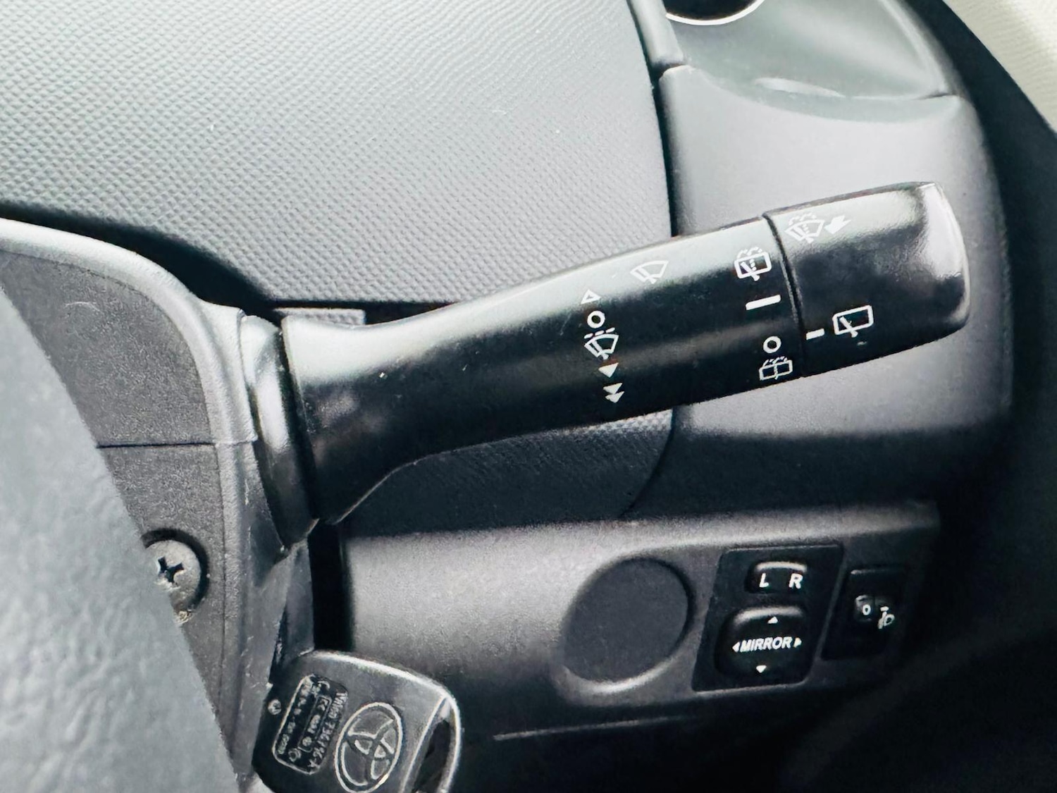 Used Toyota Yaris 2011 for sale - 77647202: Photo 42