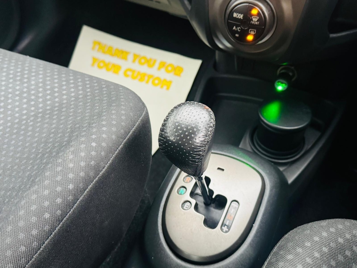 Used Toyota Yaris 2011 for sale - 77647202: Photo 44