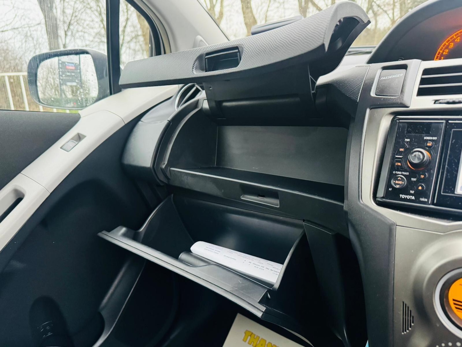 Used Toyota Yaris 2011 for sale - 77647202: Photo 52