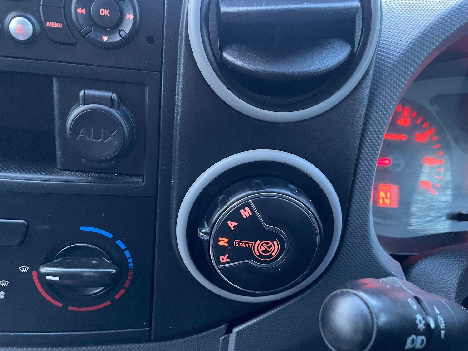 Used Citroen Berlingo 2014 for sale - 77386759: Photo 38