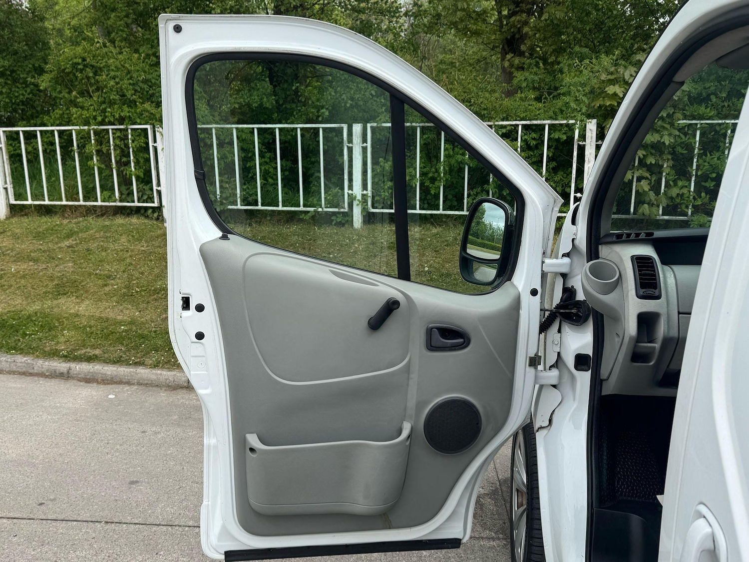 Used Vauxhall Vivaro 2006 for sale - 77387615: Photo 16