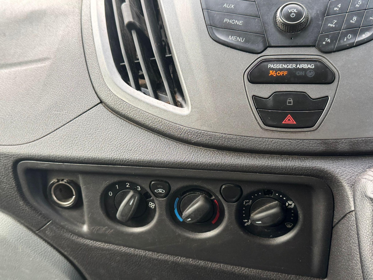 Used Ford Transit 2015 for sale - 77387140: Photo 21