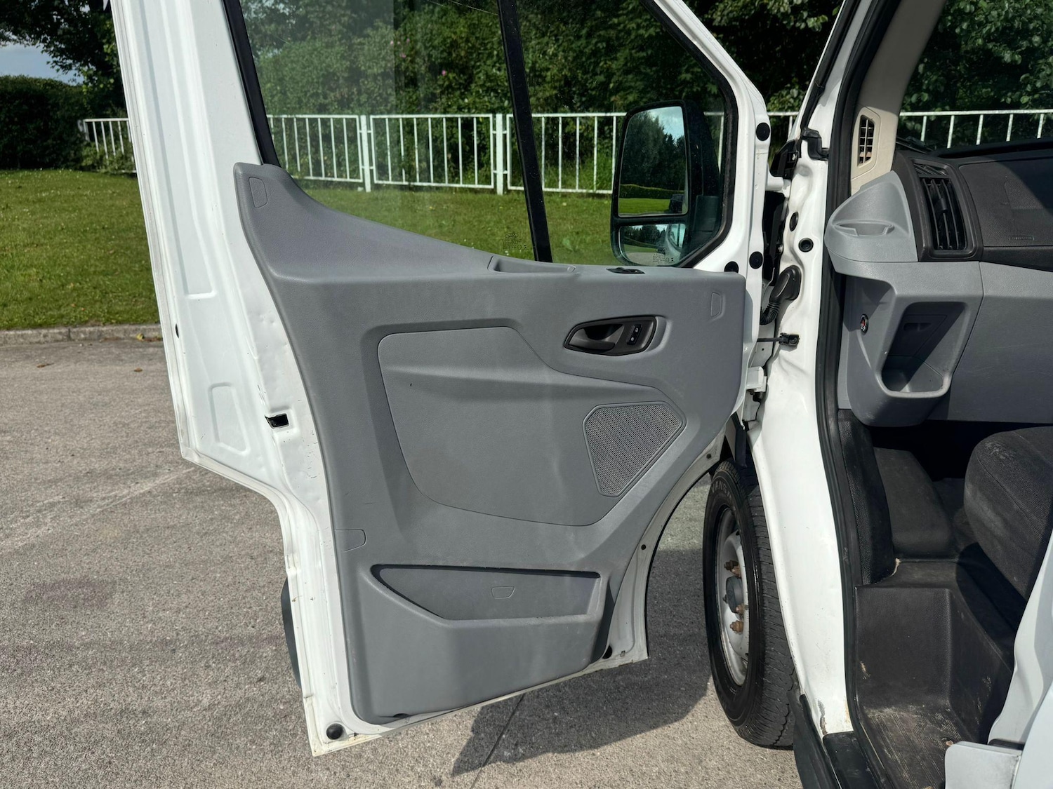 Used Ford Transit 2015 for sale - 77387140: Photo 41