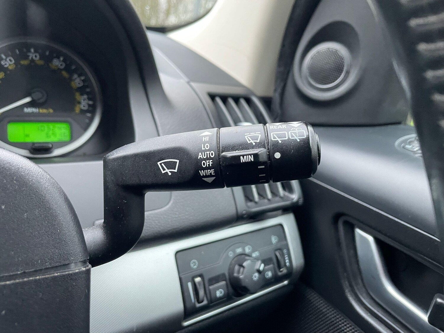 Used Land Rover Freelander 2011 for sale - 77484134: Photo 23