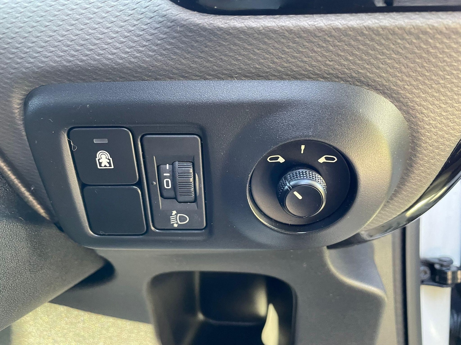 Used Citroen C4 Cactus 2015 for sale - 77387348: Photo 20