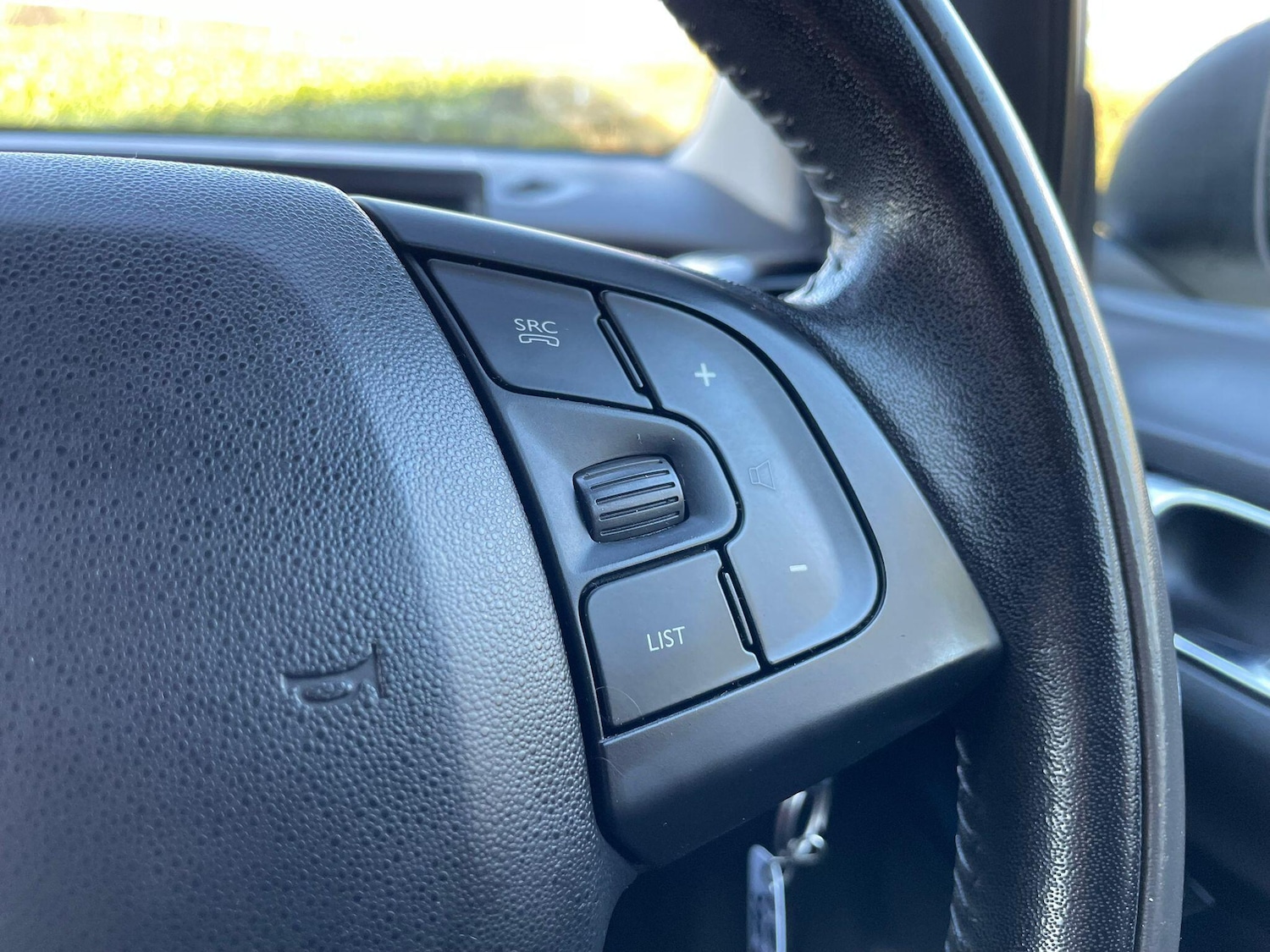 Used Citroen C4 Cactus 2015 for sale - 77387348: Photo 21