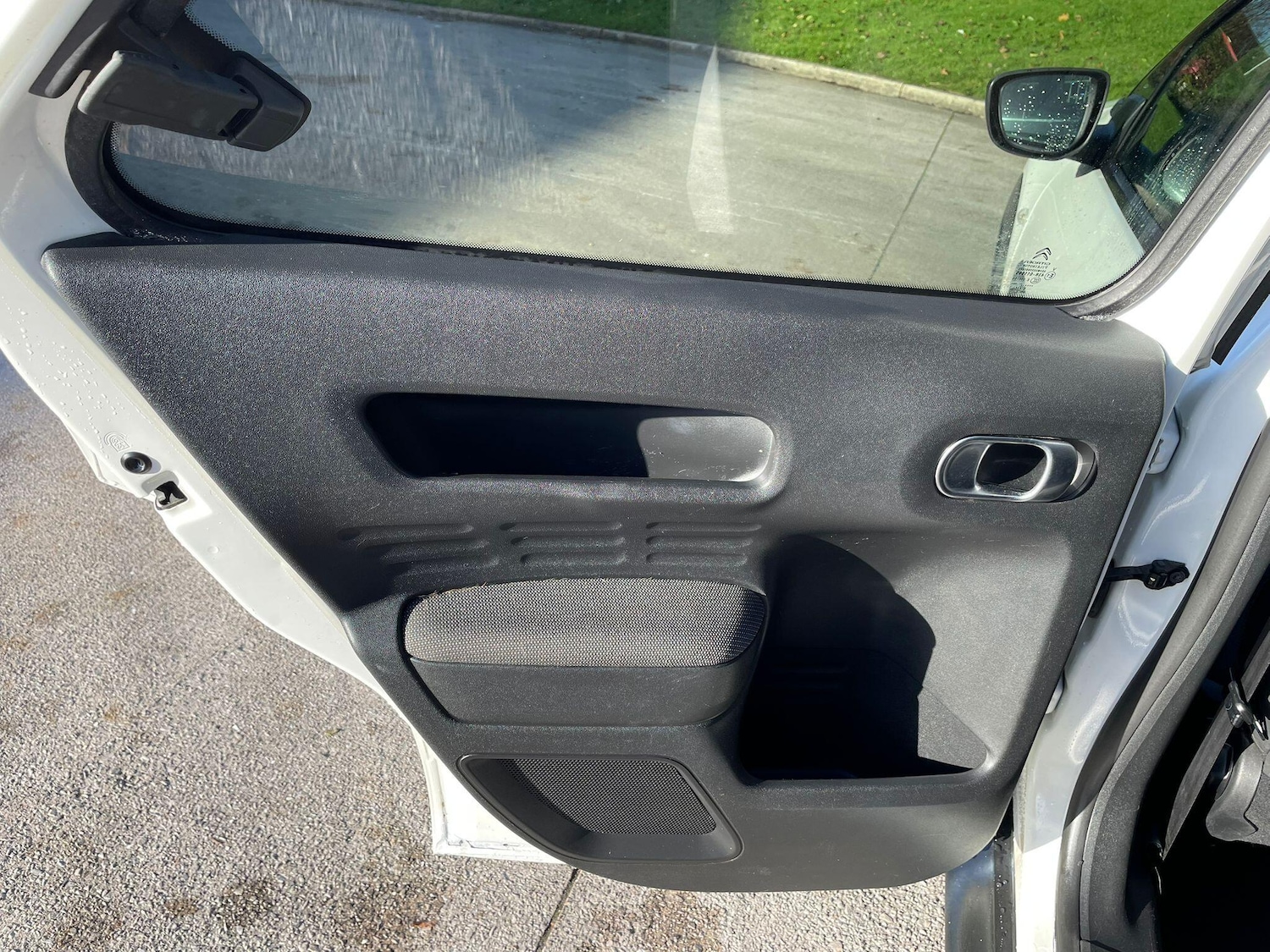 Used Citroen C4 Cactus 2015 for sale - 77387348: Photo 27