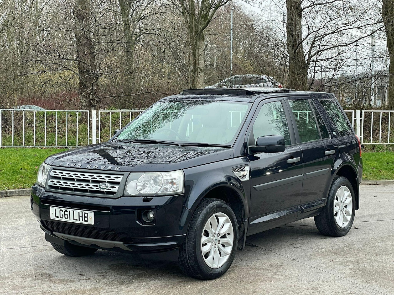 Used Land Rover Freelander 2011 for sale - 77400612: Photo 3