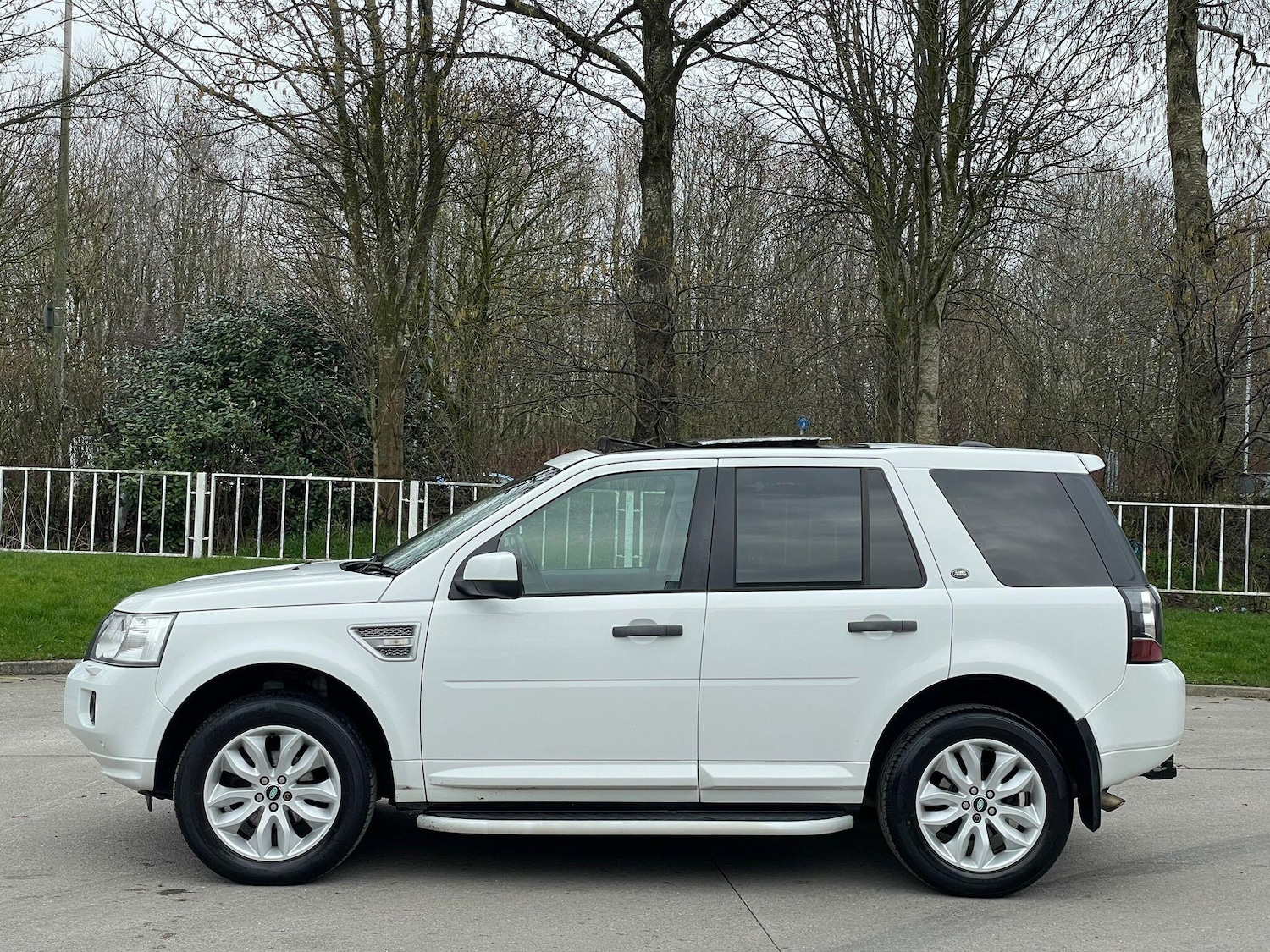 Used Land Rover Freelander 2 for sale - 77807957: Photo 4