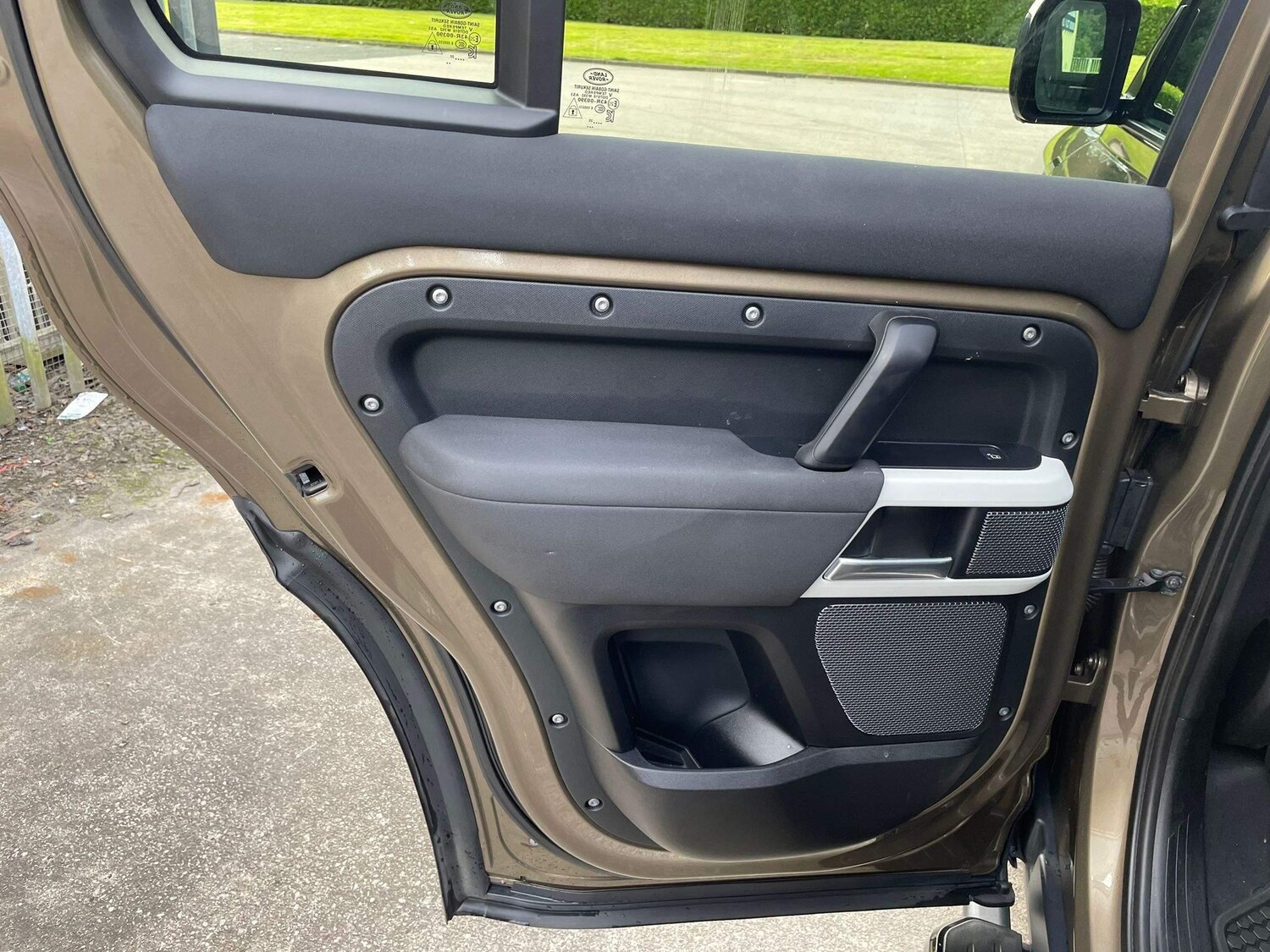 Used Land Rover Defender 110 for sale - 77386691: Photo 22