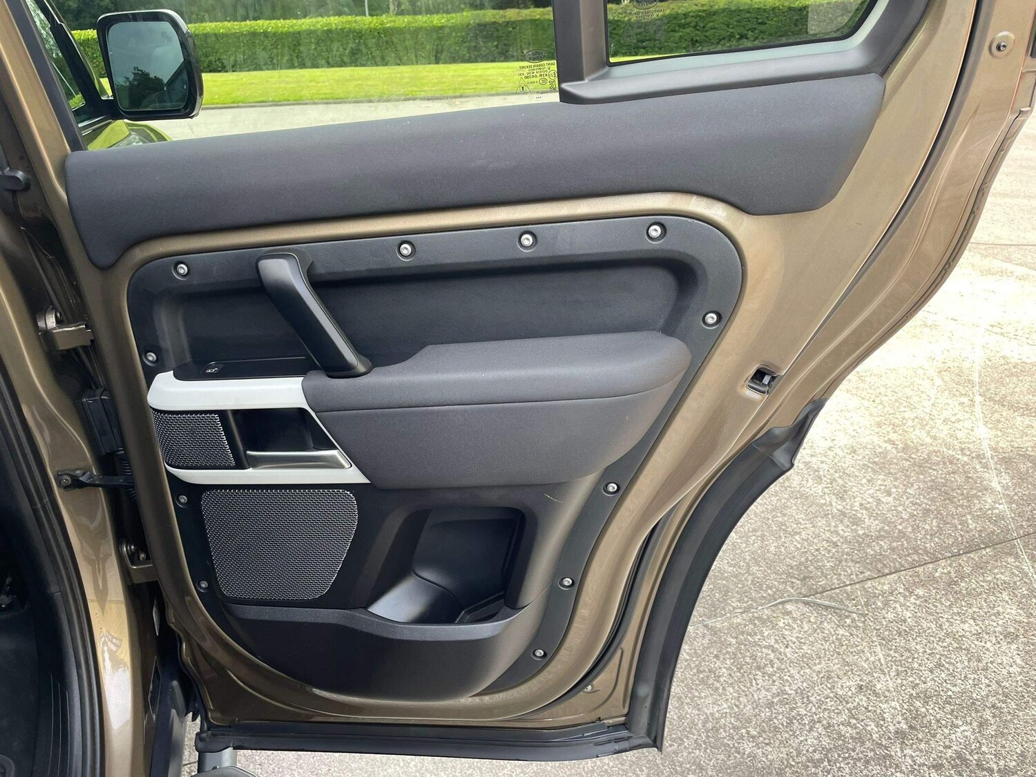 Used Land Rover Defender 110 for sale - 77386691: Photo 23